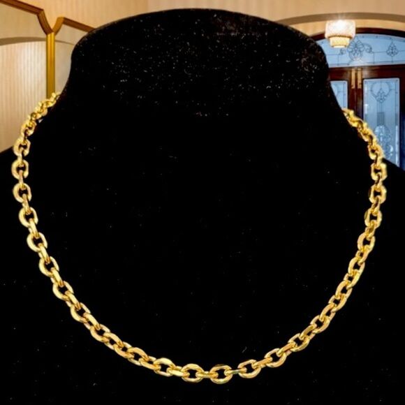 GOLD CHAIN CHOKER NECKLACE OVAL INTERLOCKING WOMEN JEWELRY - Picture 1 of 4